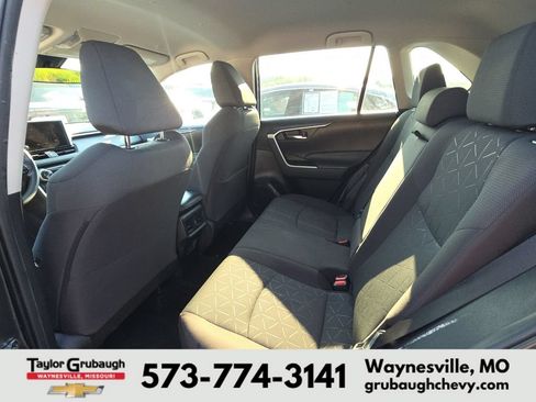 Used 2024 Toyota RAV4 XLE AWD/4WD image 13