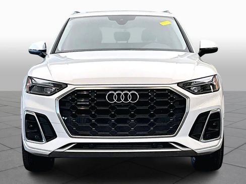 Certified 2023 Audi Q5 2.0T Premium Plus w/ Premium Plus Package image 3