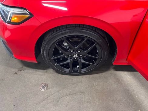 Used 2025 Honda Civic Sport image 29