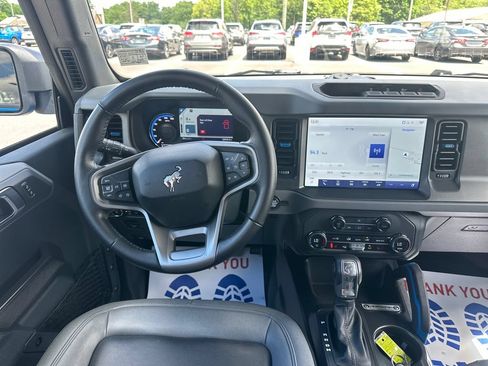 Used 2024 Ford Bronco Black Diamond AWD/4WD image 17