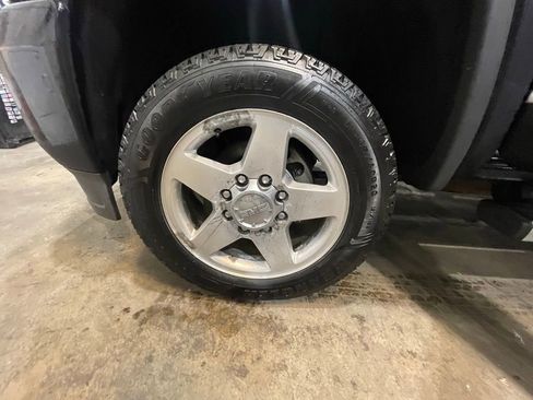 Used 2015 GMC Sierra 1500 SLE w/ SLE Value Package image 8