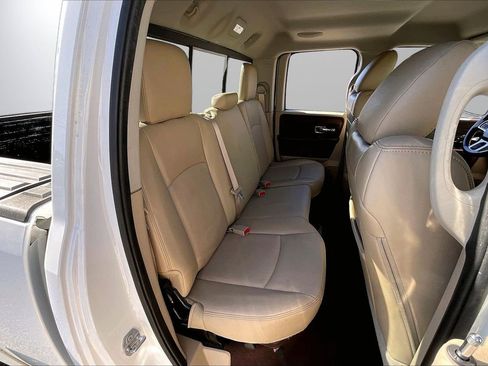 Used 2015 RAM 1500 Laramie w/ Convenience Group image 24