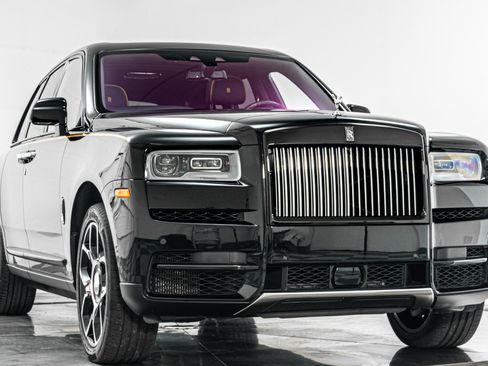 Used 2023 Rolls-Royce Cullinan Black Badge w/ Driver's Package AWD/4WD image 3