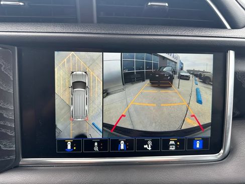 Used 2024 GMC Yukon XL Denali AWD/4WD image 20