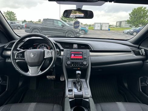 Used 2018 Honda Civic Sport image 15