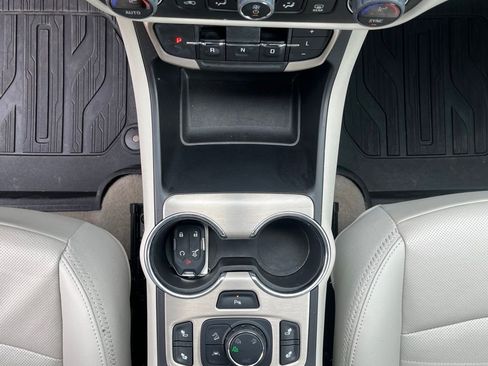 Used 2023 GMC Terrain Denali w/ LPO, Floor Liner Package AWD/4WD image 27