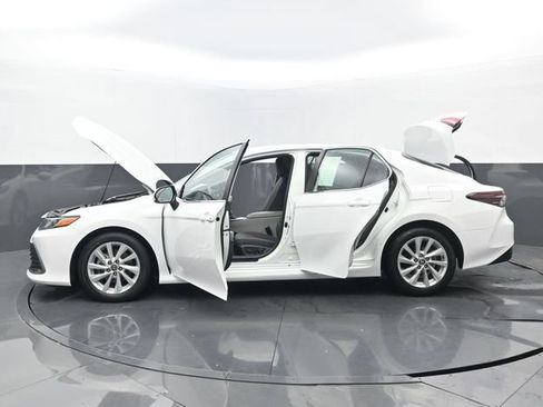 Used 2023 Toyota Camry LE FWD image 35