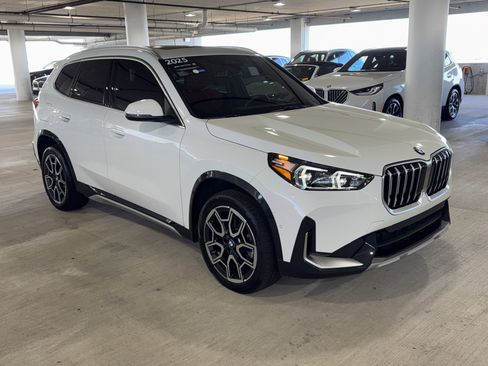 Used 2025 BMW X1 xDrive28i w/ Convenience Package image 1