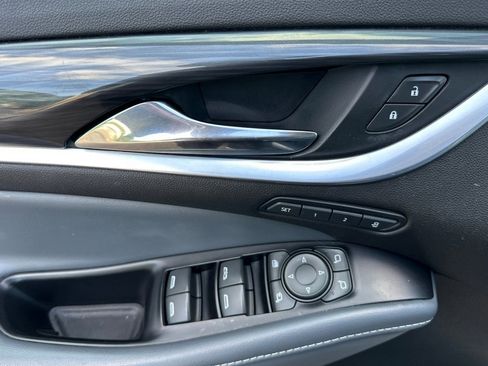 Used 2023 Buick Enclave Premium w/ Experience Buick Package AWD/4WD image 10