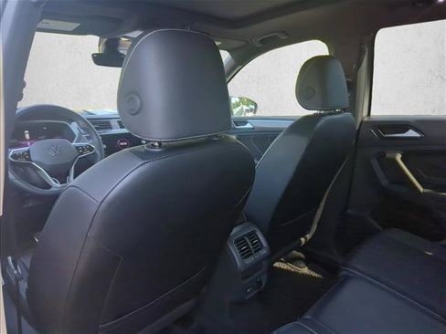 Used 2024 Volkswagen Tiguan SE R-Line FWD image 27