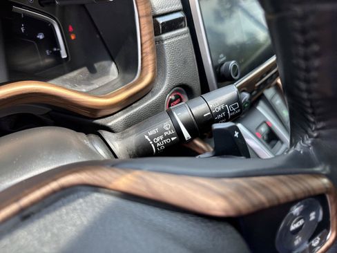 Used 2022 Honda CR-V Touring image 20