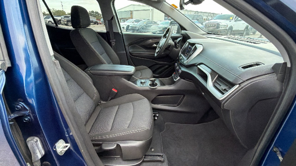 Used 2022 GMC Terrain SLE w/ Driver Convenience Package FWD image 31