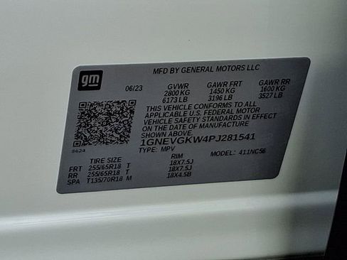 Used 2023 Chevrolet Traverse LT image 31