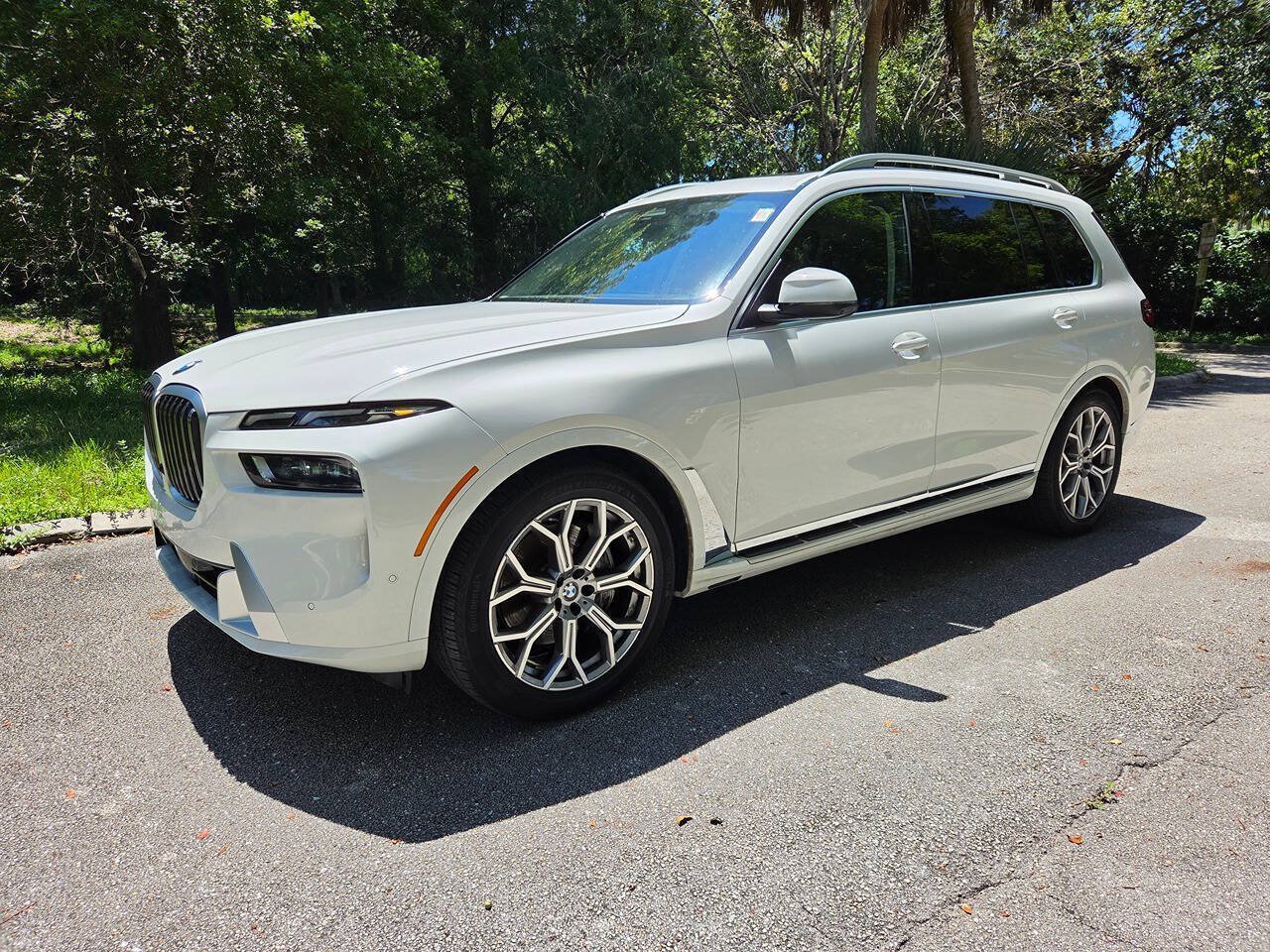 Used 2026 BMW X7 xDrive40i AWD/4WD image 1