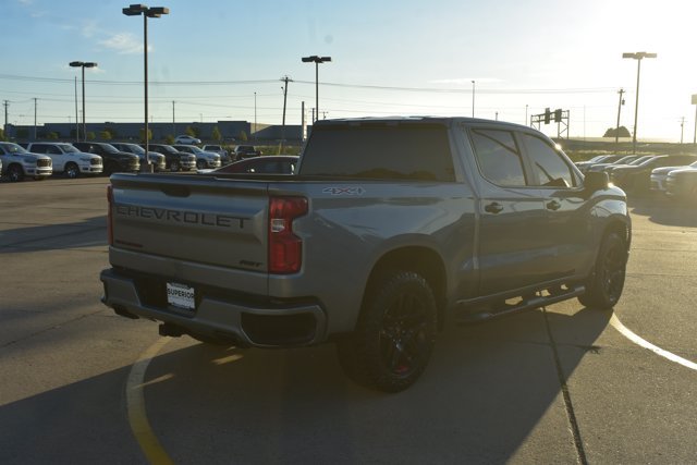 Used 2023 Chevrolet Silverado 1500 RST w/ Redline Edition AWD/4WD image 5