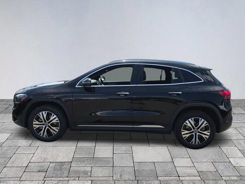Certified 2025 Mercedes-Benz GLA 250 image 4
