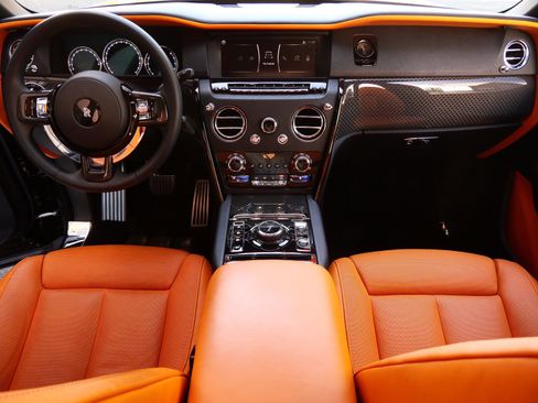 Certified 2024 Rolls-Royce Cullinan Black Badge image 4