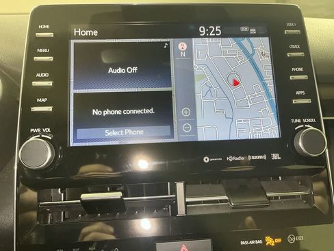 Used 2022 Toyota Avalon Limited w/ Advanced Safety Package image 18