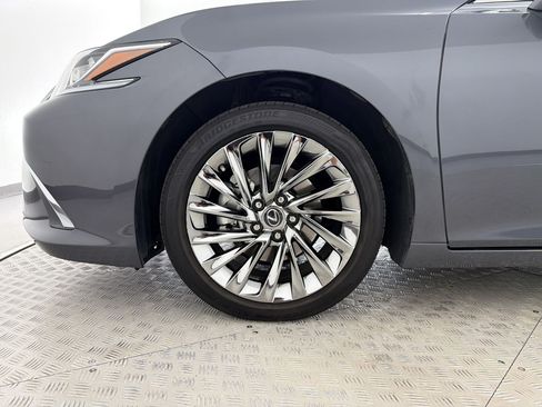 Certified 2025 Lexus ES 350 w/ Technology Package FWD image 13