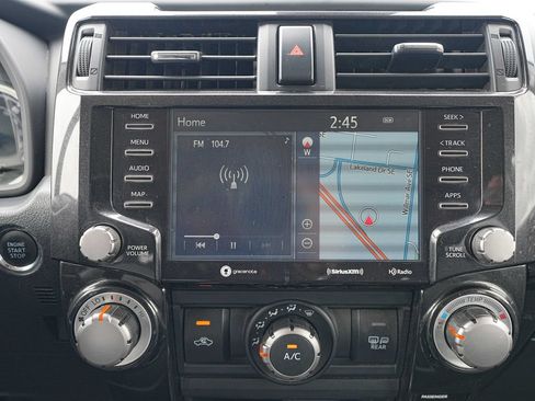 Used 2020 Toyota 4Runner TRD Off-Road Premium AWD/4WD image 30