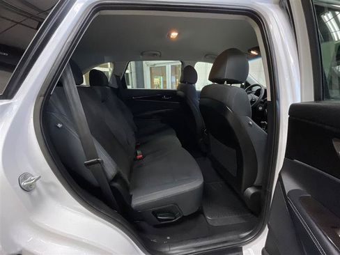 Used 2018 Kia Sorento AWD image 24