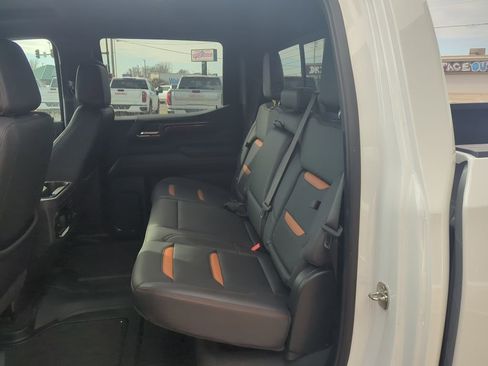 Used 2024 GMC Sierra 1500 AT4 w/ Technology Package image 22