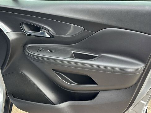 Used 2020 Buick Encore Preferred w/ Safety Package image 22