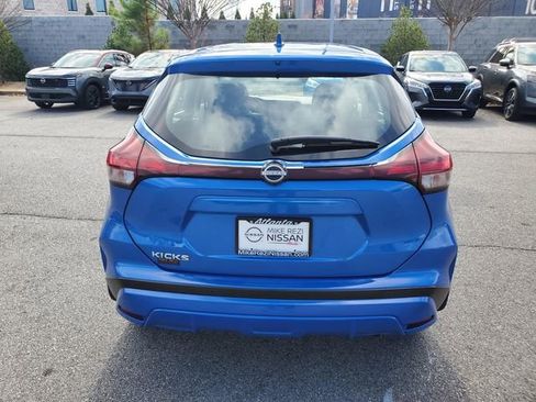 Certified 2025 Nissan Kicks Play S image 5
