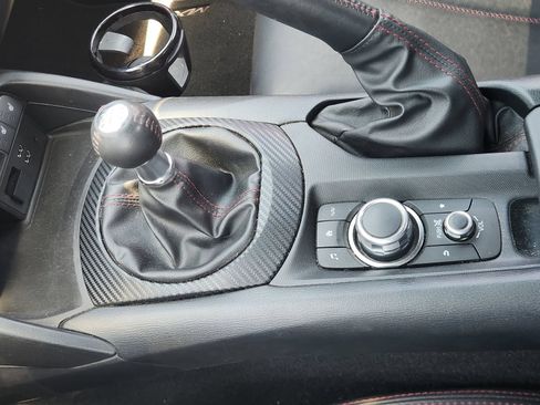 Used 2016 MAZDA MX-5 Miata Grand Touring RWD image 23