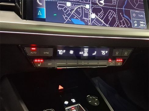 Used 2023 Audi Q4 e-tron Premium Plus image 15