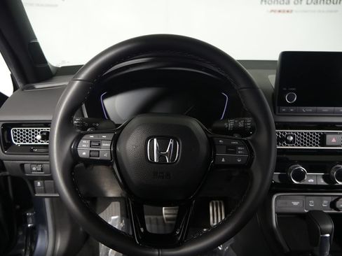 Used 2025 Honda Civic Sport image 13