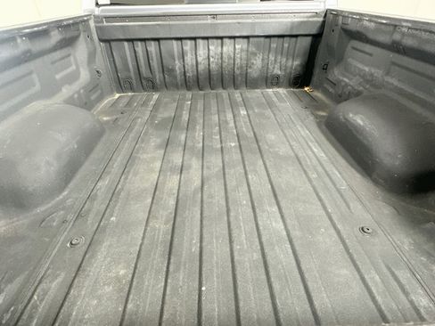Used 2017 Toyota Tundra SR5 w/ SR5 Upgrade Package RWD image 26
