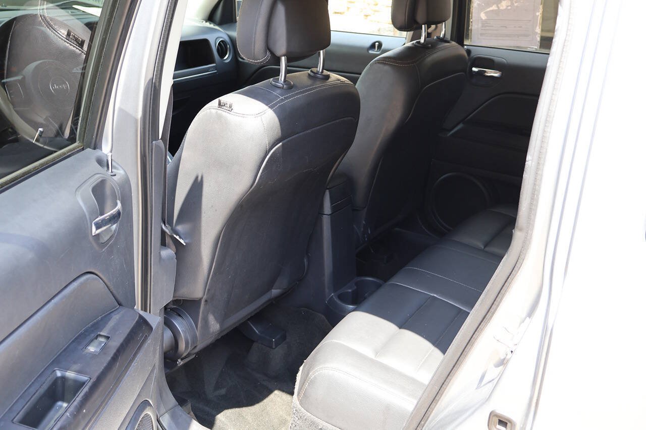 Used 2016 Jeep Patriot High Altitude FWD image 16
