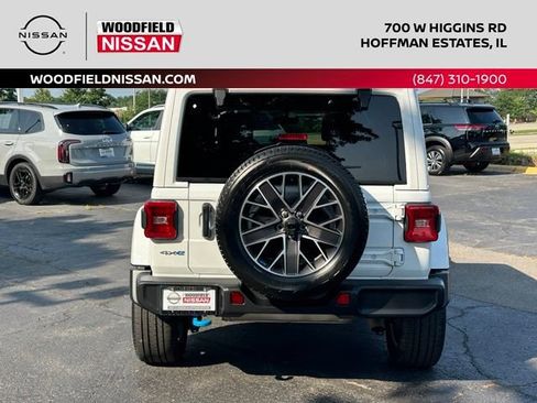 Used 2023 Jeep Wrangler Unlimited Sahara w/ Cold Weather Group AWD/4WD image 4