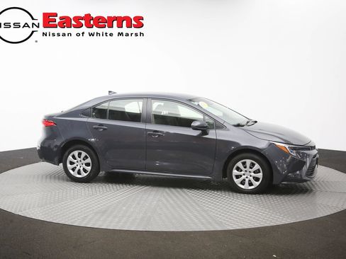 Used 2023 Toyota Corolla LE w/ Carpet Mat Package (TMS) FWD image 41