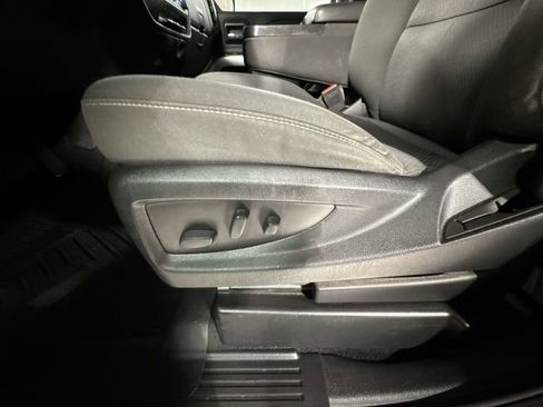 Used 2019 Chevrolet Silverado 1500 LT w/ All Star Edition image 18