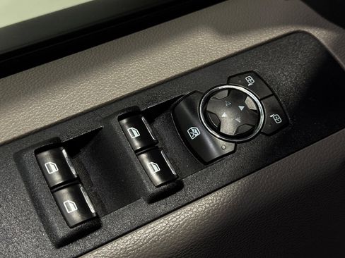 Used 2022 Ford F350 XL w/ Power Equipment Group image 31