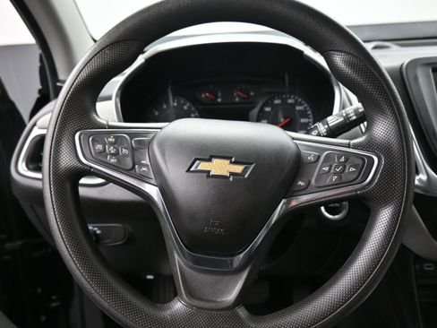 Used 2020 Chevrolet Equinox LS w/ LS Convenience Package AWD/4WD image 13