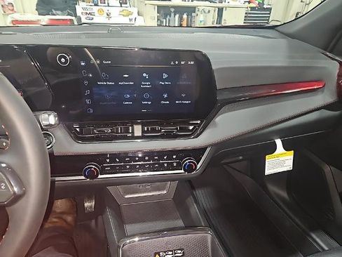 New 2026 Chevrolet Equinox RS image 14