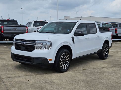 Used 2024 Ford Maverick Lariat FWD image 10