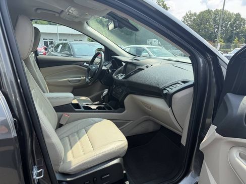 Used 2018 Ford Escape Titanium AWD/4WD image 12