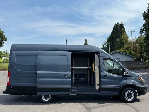 Used 2020 Ford Transit 250 148 High Roof Extended image 22