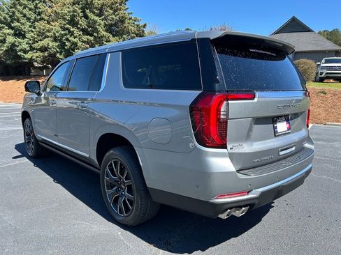 New 2026 GMC Yukon XL Denali w/ Denali Reserve Package image 23