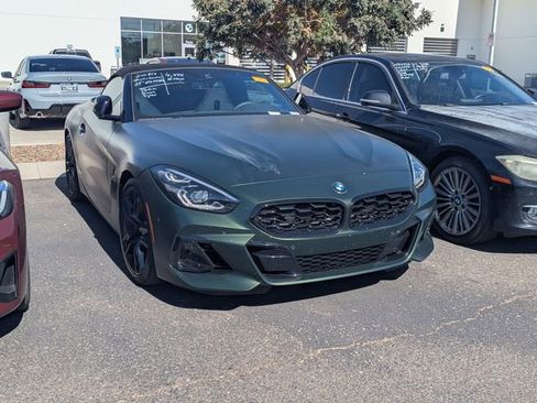 Used 2025 BMW Z4 M40i w/ Edition RWD image 2