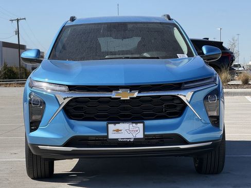 New 2026 Chevrolet Trax LT w/ Driver Confidence Package image 7