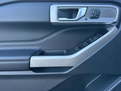 Used 2020 Ford Explorer Limited w/ Class III Trailer Tow Package image 10