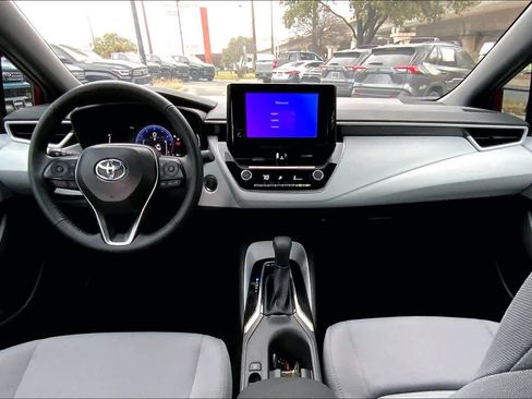 Used 2026 Toyota Corolla SE image 14