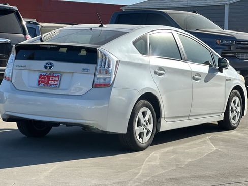 Used 2010 Toyota Prius Two FWD image 3