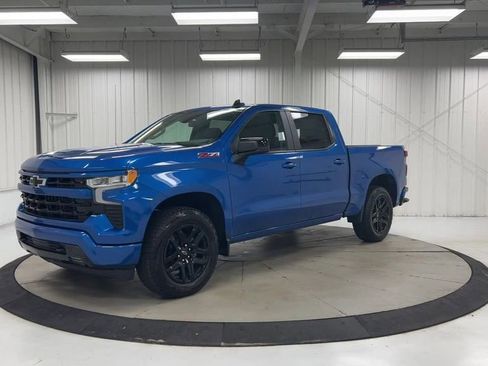 Used 2022 Chevrolet Silverado 1500 RST AWD/4WD image 4