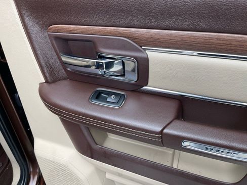 Used 2015 RAM 1500 Laramie w/ Convenience Group image 42